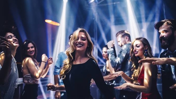 Duyduğunda yerinde duramadığın müzik var mı?