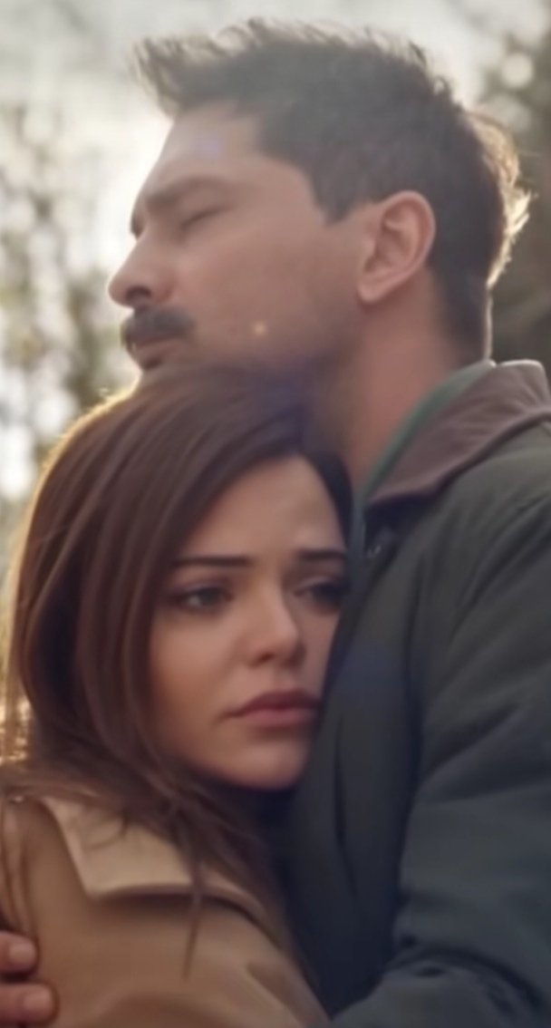 Sarılmak için izin istermisiniz?