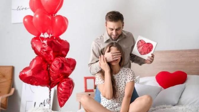 Sevgililer Günü'nde hediye yerine “seni seviyorum” demek yeterli olur mu?