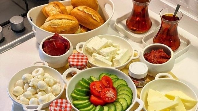 Gece geç saatte acıkınca kahvaltılık yer misiniz?
