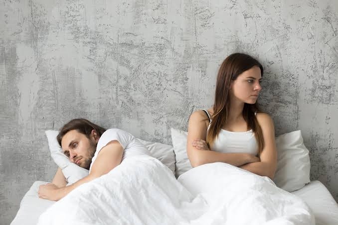 Seksi başlatan hep ben oluyorum, o zaman bile işini görüp uyuyor. Ne yapacağım ben ya?