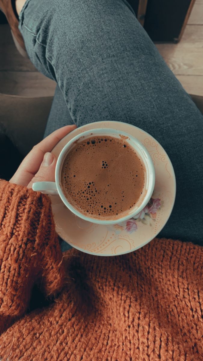 ... mutlulukla bir ilgisi olmalı🥳Senin için mutlulukla ilgisi olan şey ne?