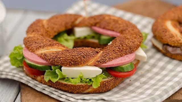 Çayın en güzel yancısı olan simidin, en sevdiğin çeşidi hangisi?