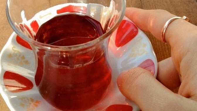 Bir oturuşta kaç bardak çay içersiniz?