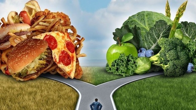 Sağlıklı yiyecekler mi, fast food mu?
