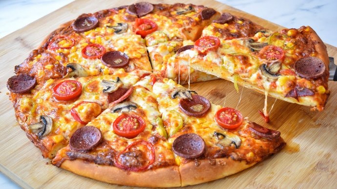 Ketçap ve mayonezi eksik etmeyeceksin dediğin bir yemek var mı?