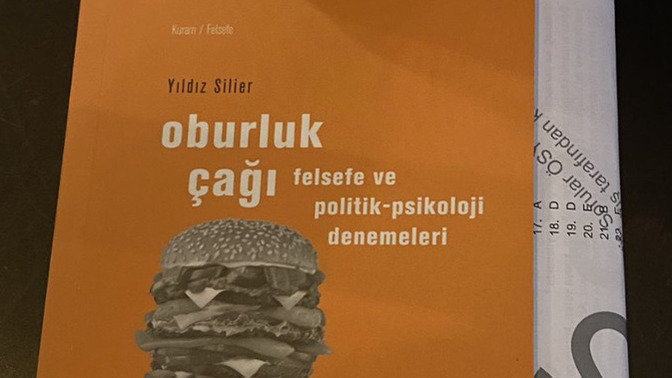 Hangi kitabı okuyorsun?