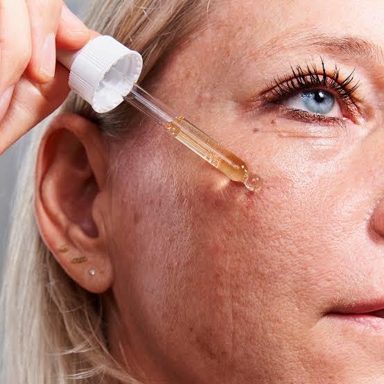 Retinol içeren cilt bakım ürünleri kullanıyor musunuz?
