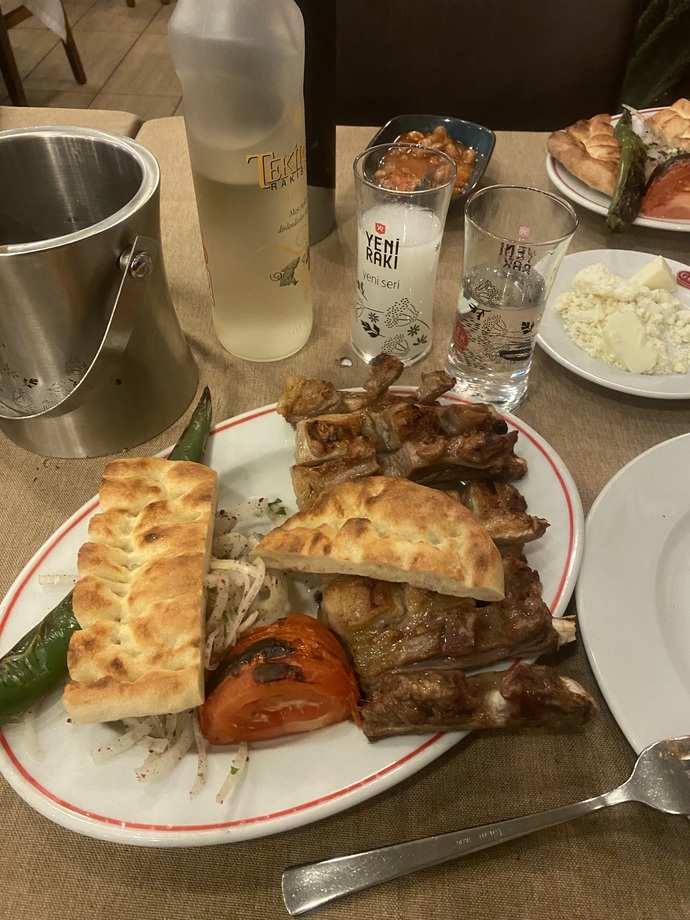 Neler eşlik ediyor gecene🥂?