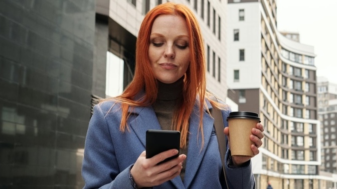 WhatsApp'ta bakmak istemediğiniz birinin durumuna yanlışlıkla baktığınız oldu mu? 