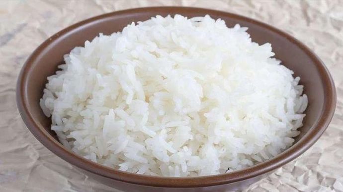 Bu sade pilava sadece iki malzeme ekleyebilirsin! Neler eklerdin?