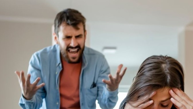 Kıskançlık ve güvensizlik arasında nasıl bir fark var?