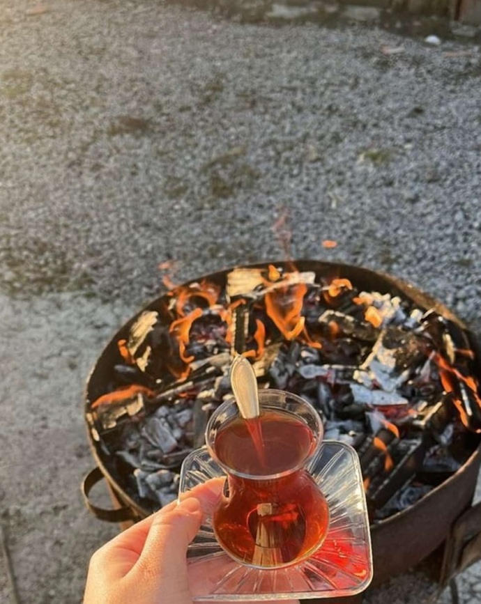 Çayına dem olmak istediğiniz biri var mı?