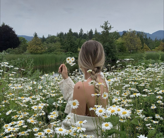 Papatyalar solduğunda daha güzel kokarmış 🌼