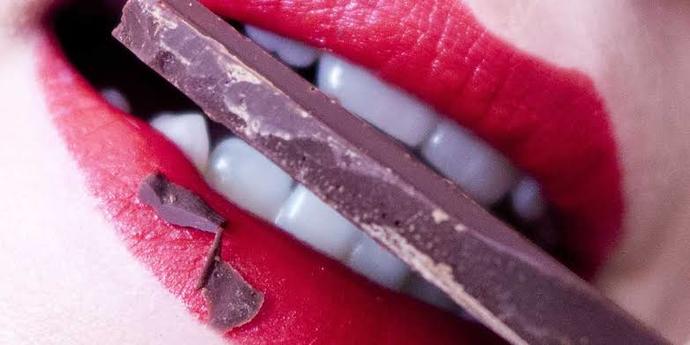 Çikolata 🍫 tatlılar sınıfına girer mi?