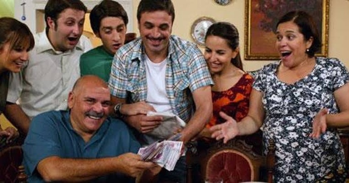 Annene mi daha çok benziyorsun babana mı?