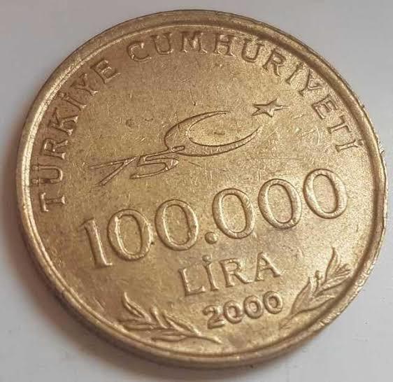 Annem beni mi kekliyor?