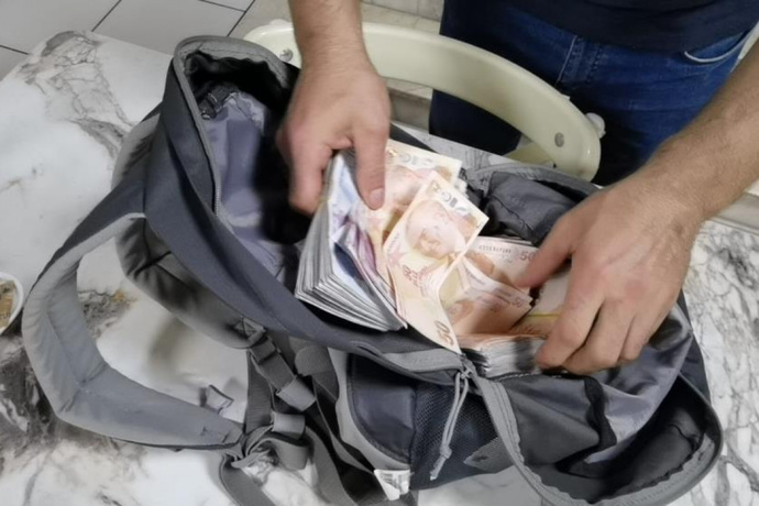 Para için aşkınızı satar mısınız?