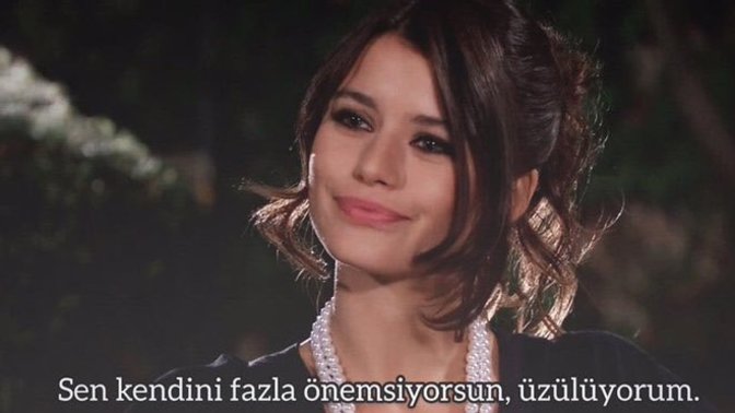 Size yazan kişiye cevap vermediğiniz zaman havalı, özgüvenli olduğunuzu falan mı sanıyorsunuz?