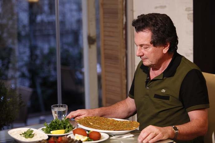 Vedat Milor, Cinsellik ve yemek arasında kesinlikle bir bağ var demiş. Sizce var mı?