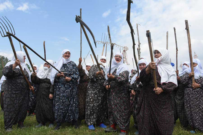 Bir cadıdan tavsiye almak ister misiniz?