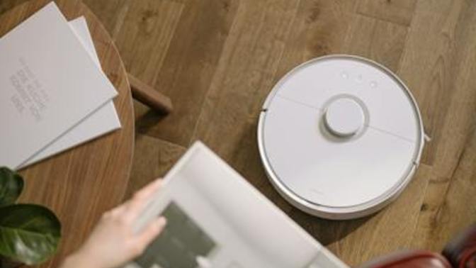 Robot süpürgeyi üşengeç insanlar daha mı çok sever?