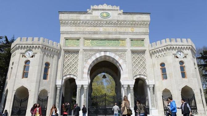 İstanbul Üniversitesi ziyarete açılmış, öğrenciler #MüzeDeğilOkul diyerek tepki gösteriyor. Tepki vermekte haklılar mı?
