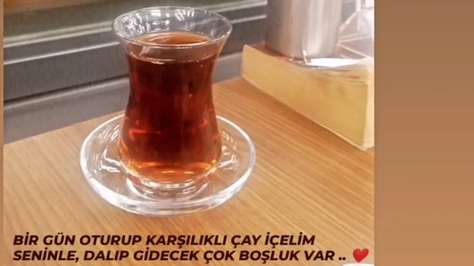 Story güzel mi sizce üstüne alınır mı 😂😂?