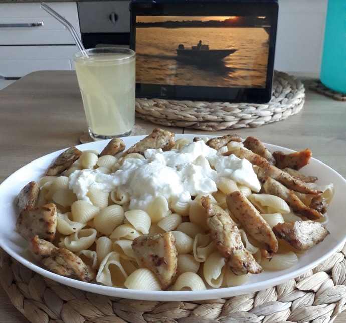 Tavuk en çok makarnaya mı yakışıyor yoksa pilava mı?