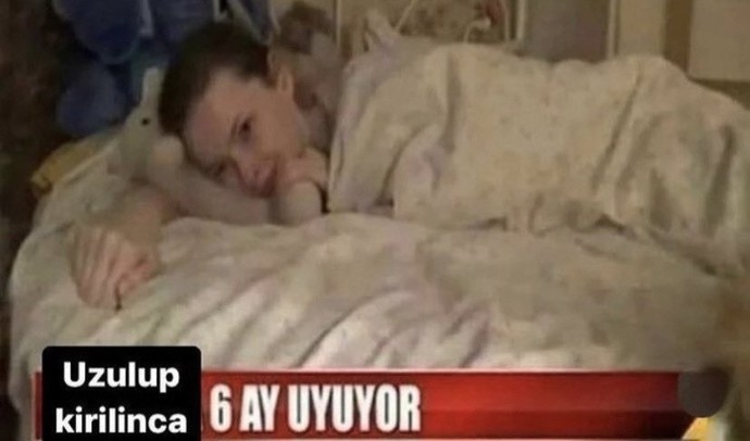 Mutsuzken uykularınız mı kaçar yoksa sürekli uyur musunuz?
