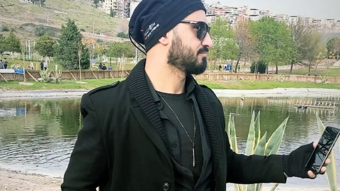 Erkeğe kolye yakışır mı?