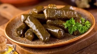 Etli severim. Zeytin yağlı limonlu veya yoğurlu. Ya siz?