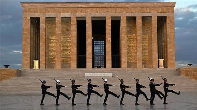 Dünya üzerinde Atamıza en yakın olabileceğimiz yer olan, Anıtkabir’e hiç gittiniz mi 🇹🇷?