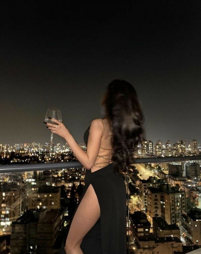 Sevgilinizin dikkat çekici giyinmesi sizi rahatsız eder mi?
