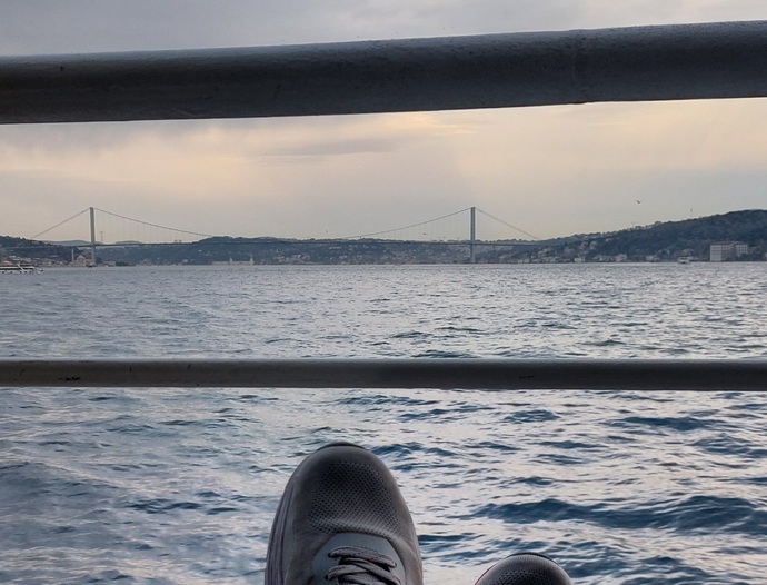 Iyi gelmez mi hiç deniz havasi?
