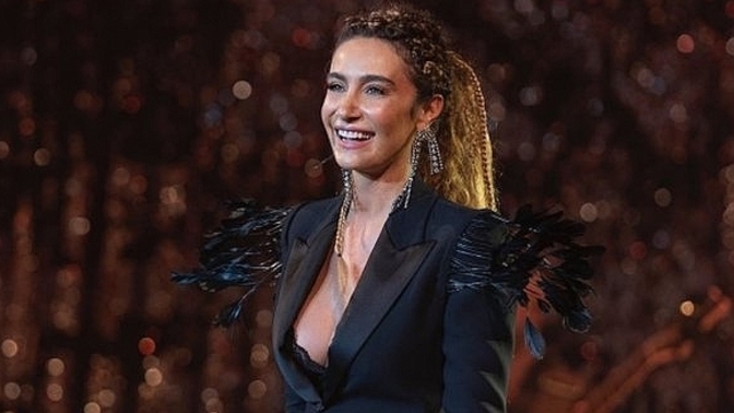 Bir kadın şarkıcı ile yakın arkadaş olabilseniz kim olsun isterdiniz?