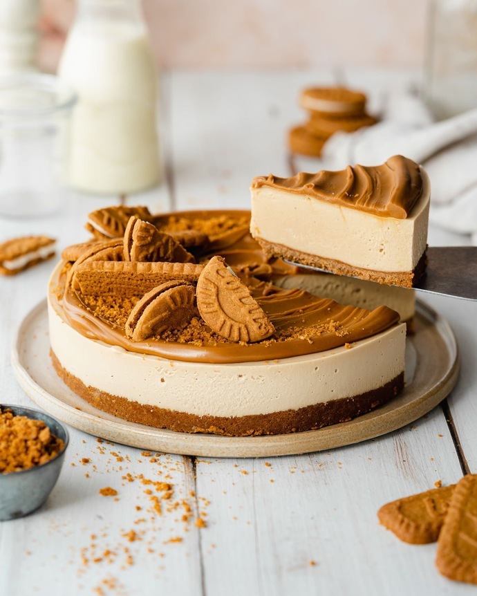 İki lezzet arasında kalsan, cheesecake mi yoksa künefe mi tercih edersin?