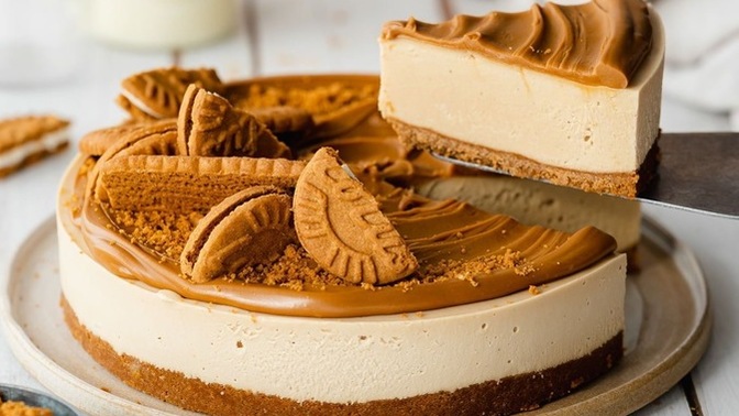 İki lezzet arasında kalsan, cheesecake mi yoksa künefe mi tercih edersin?