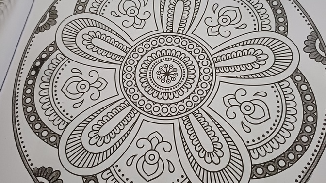 Mandala yapan veya boyayan biri misin?