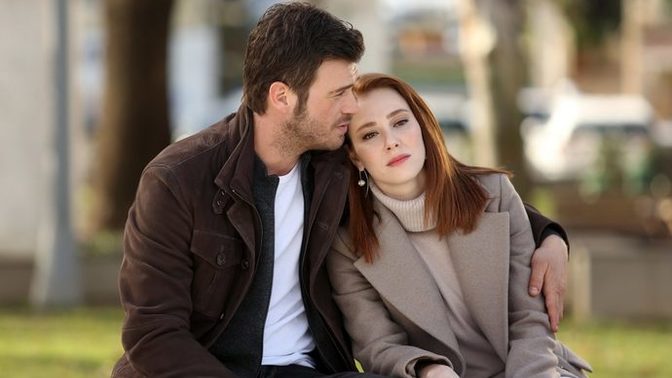 Sevgilim için okulu bırakıp onun yakınlarında bir işe girmem onun yanında olmam fedakarlık mıdır?