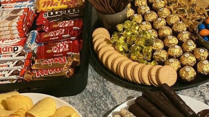 En az sigara kadar zararlı olan abur cuburlar gerçekten bağımlılık yapıyor mu?