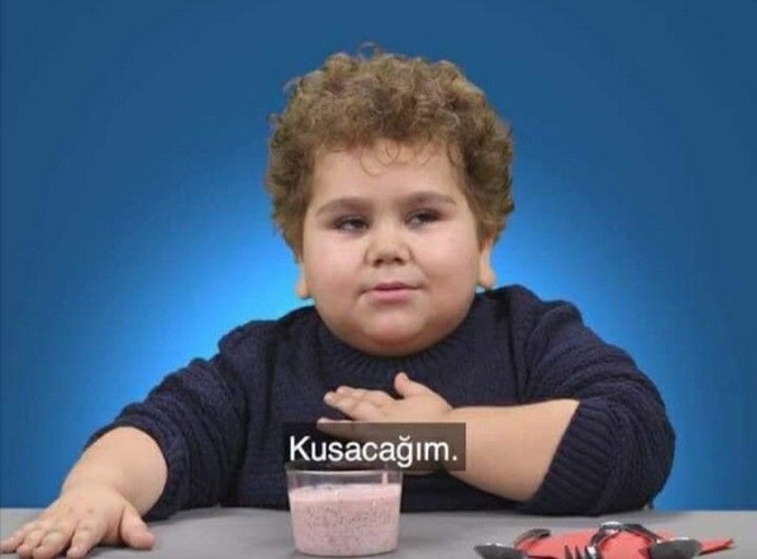 Sevgili ile ortak sosyal medya hesabı kullanmak varoşluk mudur?
