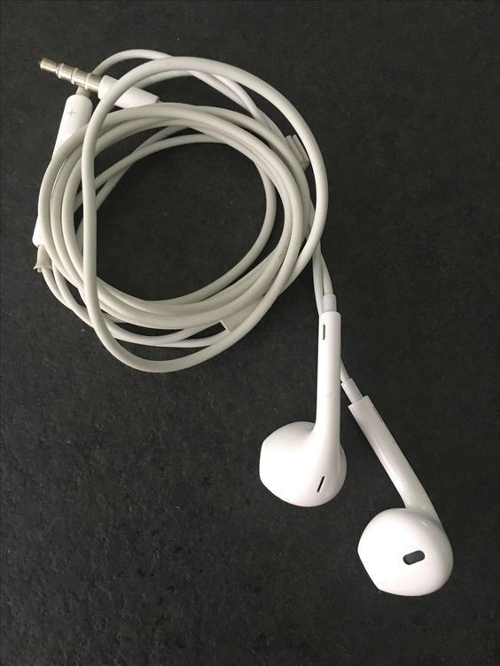 Bluetoothlu kulaklık mı kablolu kulaklık mı?
