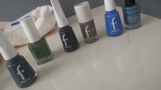 Beyaz ten rengine hangi renk oje gider en çok?