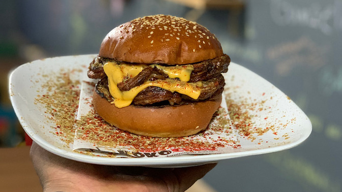 Kokoreçten burger olur mu?