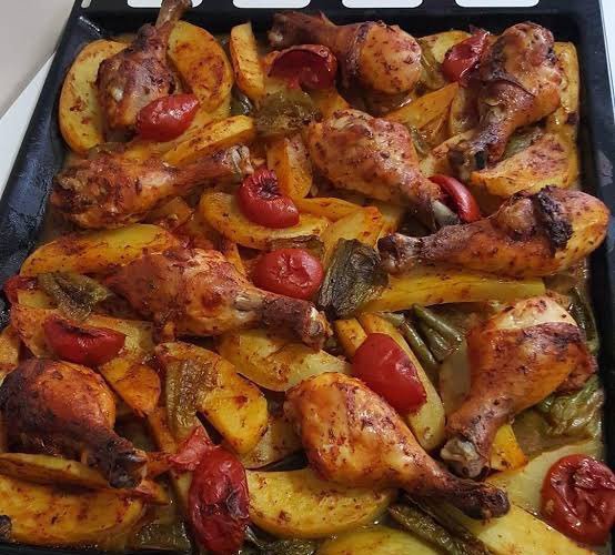 Fırında patatesli tavuk yemeği yaptım olmuş mu?