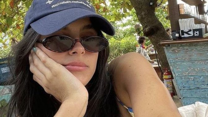 14 Şubat'ı kimler tek başına geçirdi?