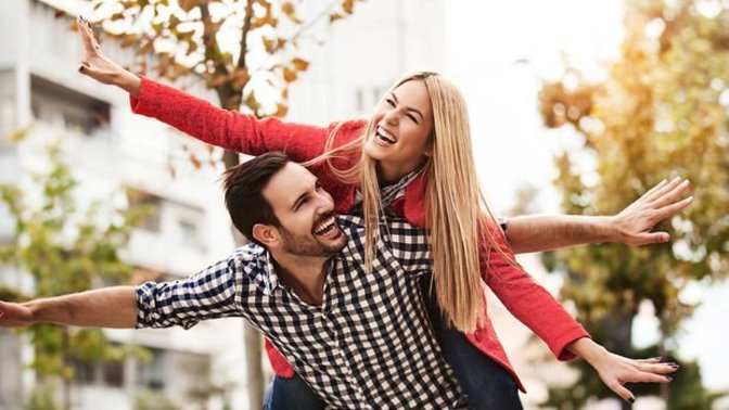 Romantik bir ilişki mi istersiniz, eğlenceli bir ilişki mi?