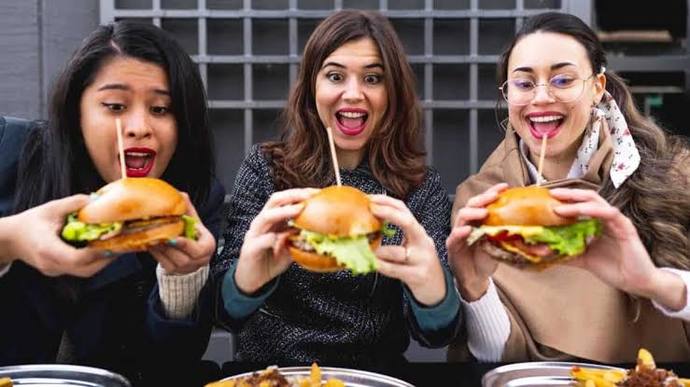Terapi gibi gelir, iyi hissettirir diyebileceğin o favori fastfood hangisi?