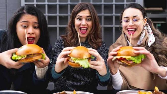 "Terapi gibi gelir, iyi hissettirir" diyebileceğin o favori fastfood hangisi?